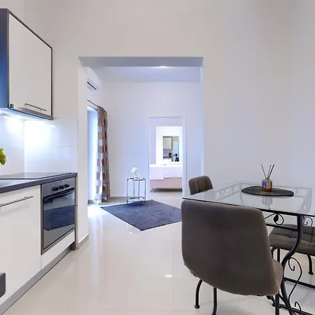 Amra-1 By Interhome