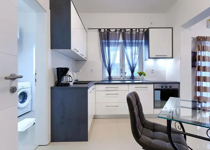 Amra 1 By Interhome * 포레치