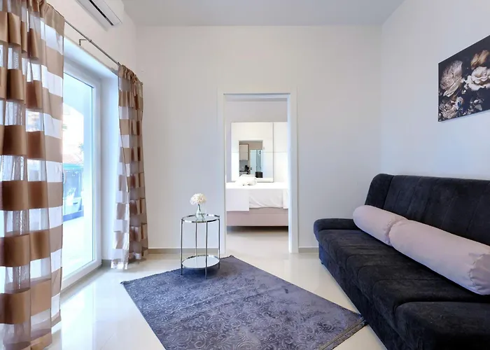 Amra 1 By Interhome *