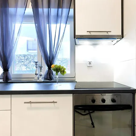 Amra-1 By Interhome Poreč
