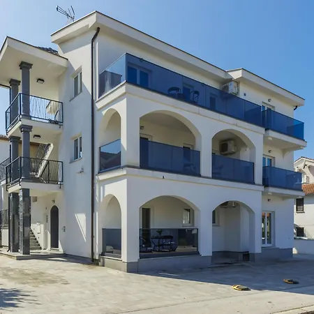 Apartament Amra-1 By Interhome *