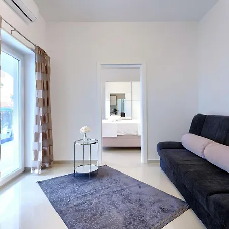 Amra 1 By Interhome *