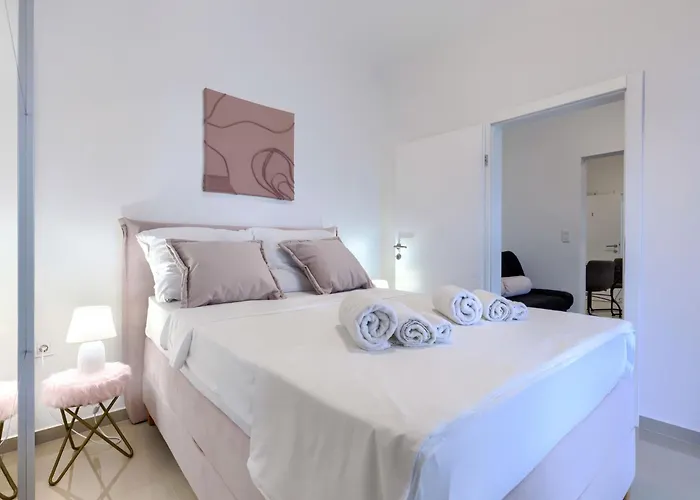 Amra 1 By Interhome Poreč